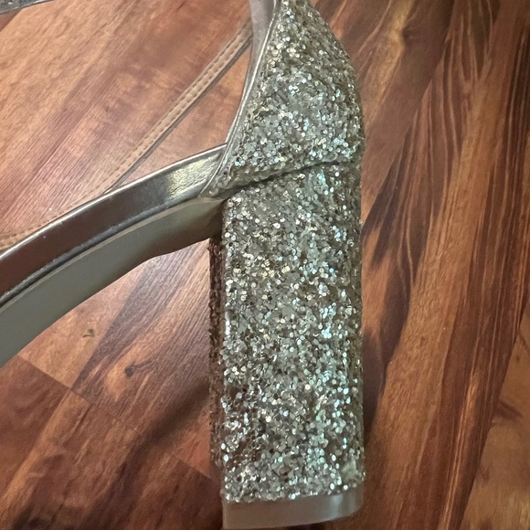 Formal Heels - Picture 2 of 4